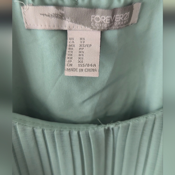 Forever21 midi dress - Picture 3 of 4